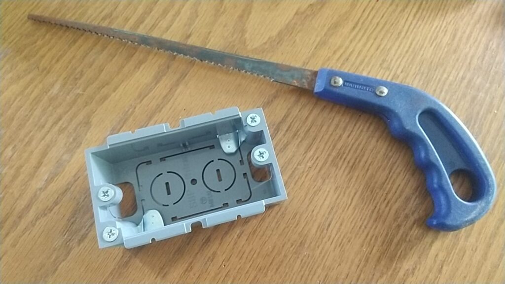 outlet-saw-1024x576.jpg