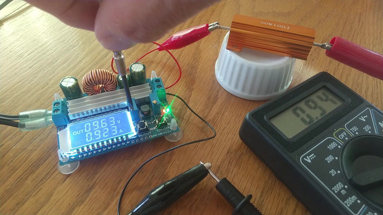 10Ωのダミー負荷を接続