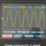 AOS02オシロスコープで測定したAC100V 50Hzの正弦波波形