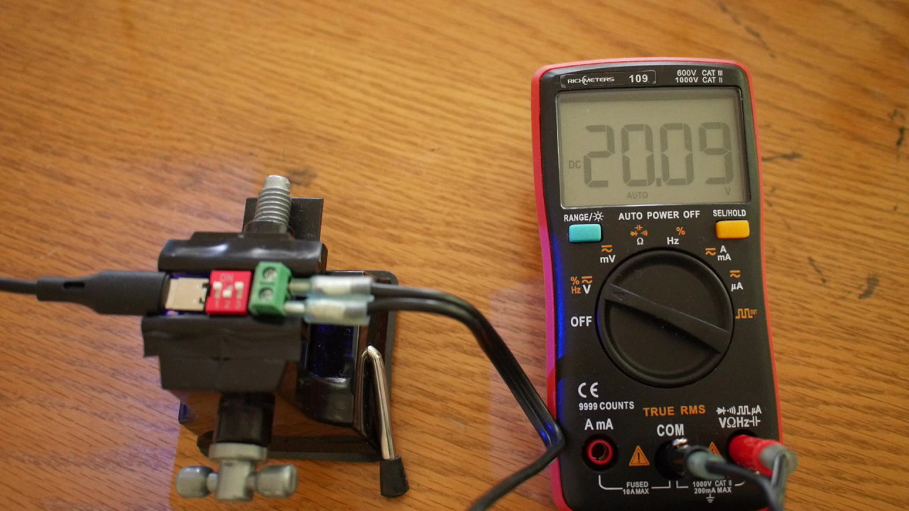 無負荷状態の電圧チェック