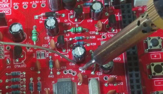 JP4にハンダを盛って短絡させる